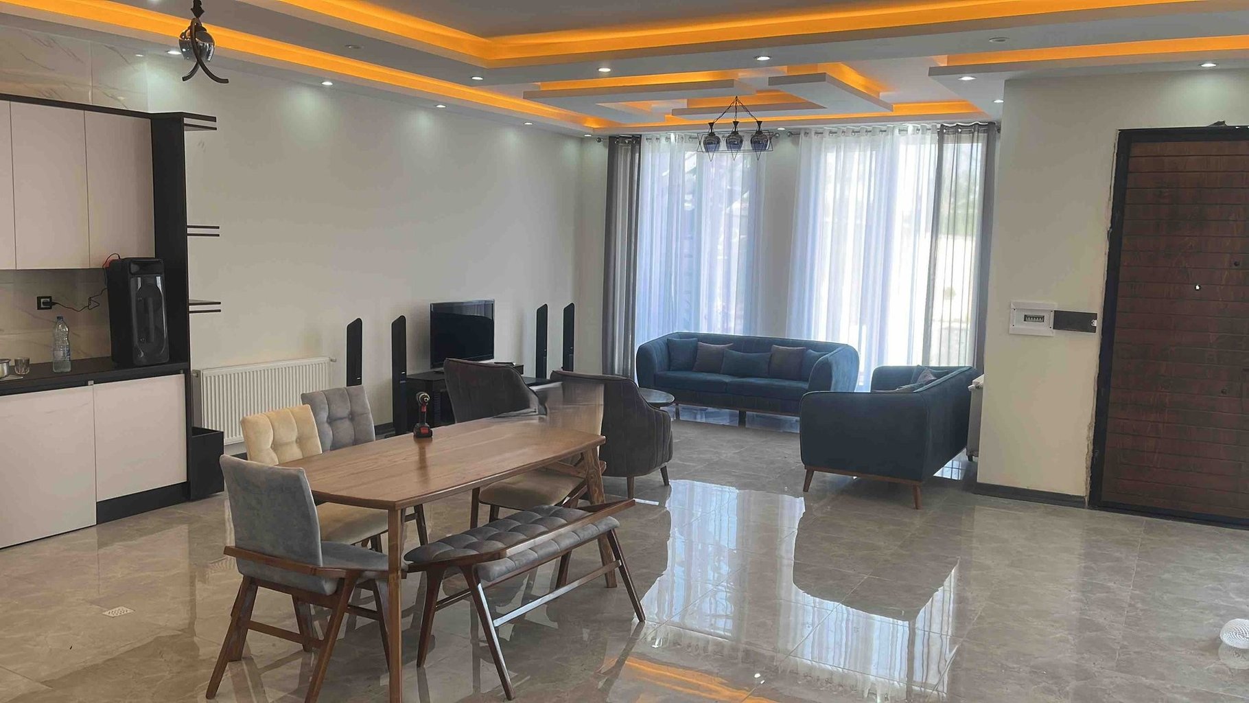 دوخوابه استخردار آبگرم رزهای آبی 1