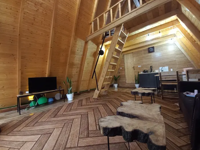 کلبه یک خوابه چوبی نیلا -  طبقه اول