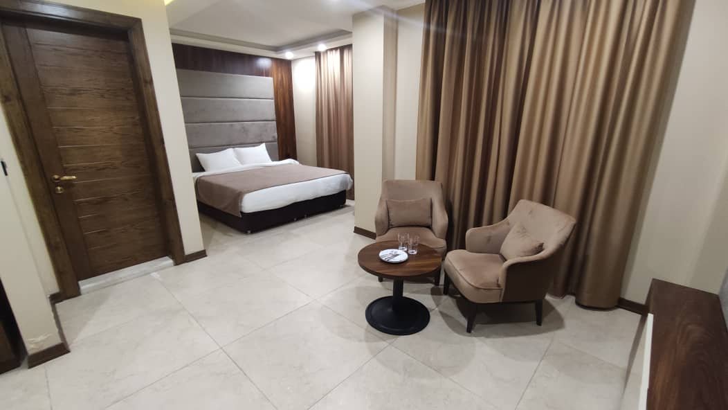 دنسه گیلاریا - واحد محوطه 2