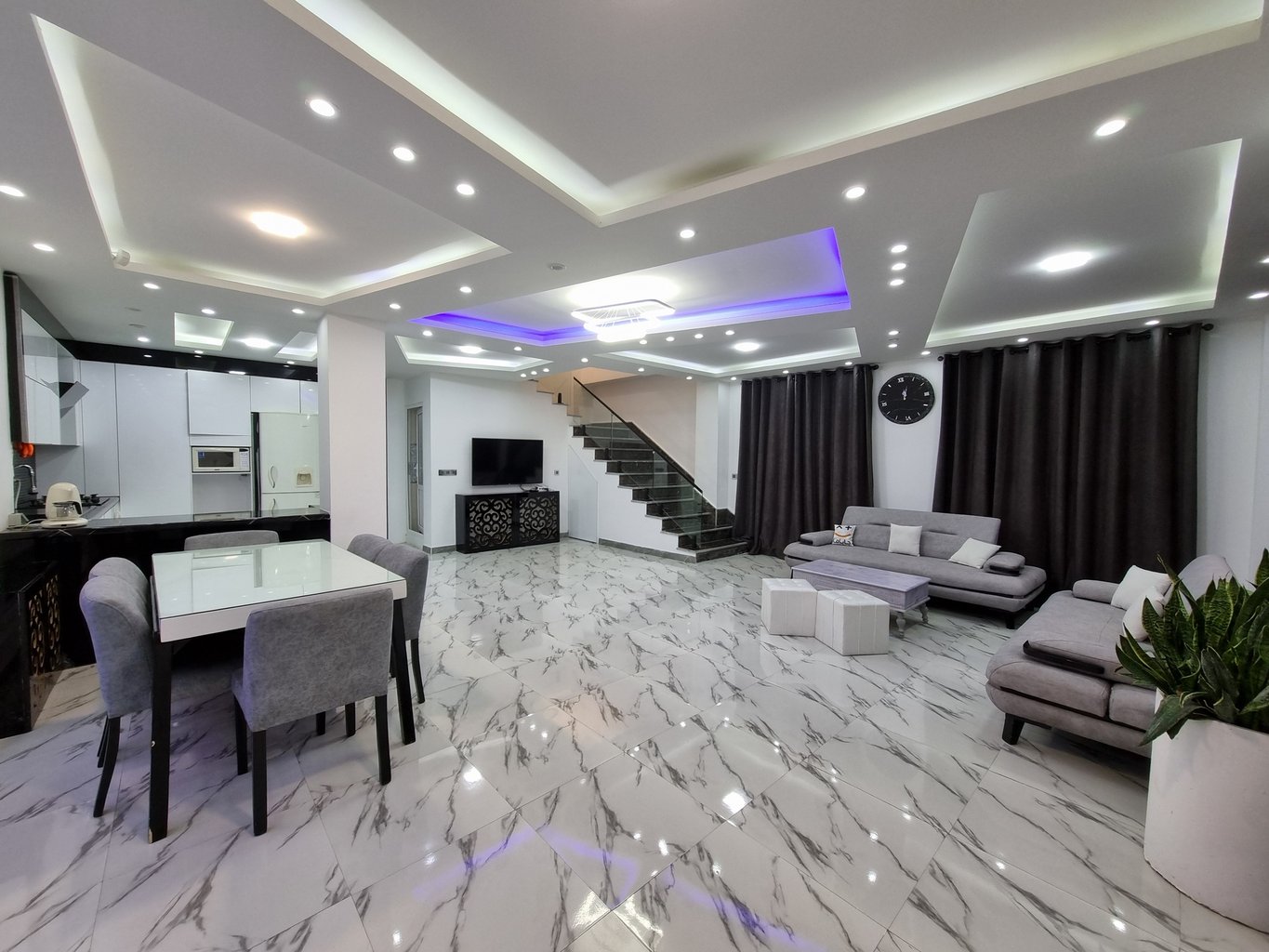 سه خوابه استخردار آبگرم سیترین