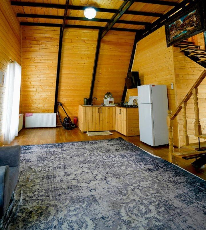 سه خوابه استخردار آبگرم دیلاچیک