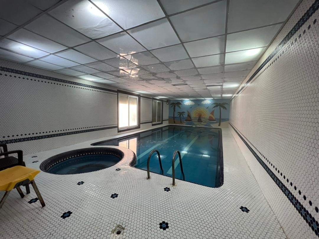 ویلا چهارخوابه استخردار آبگرم نارنجی