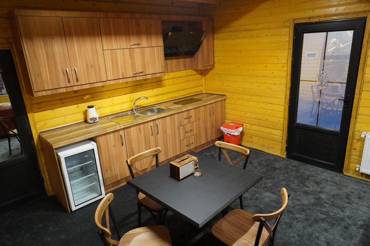 دوخوابه استخردار آبگرم نیما و نیکان واحد ترنج