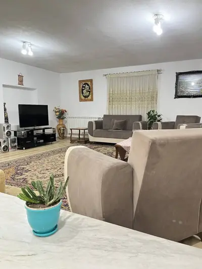 آپارتمان دوخوابه پارک لاله