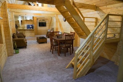 اقامتگاه سنتی نیما و نیکان - واحد ارغوان