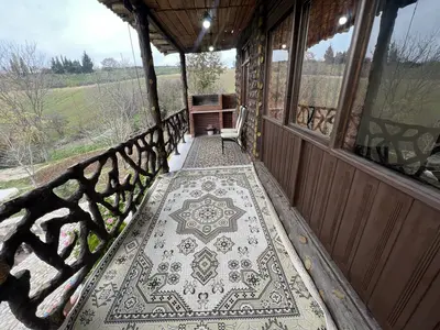 اقامتگاه سنتی یک خوابه گل باغ باران - واحد پامچال