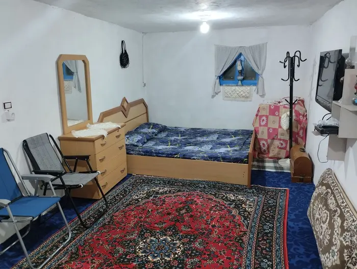 کلبه فلت مرد کوچک