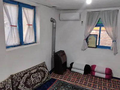 کلبه فلت مرد کوچک