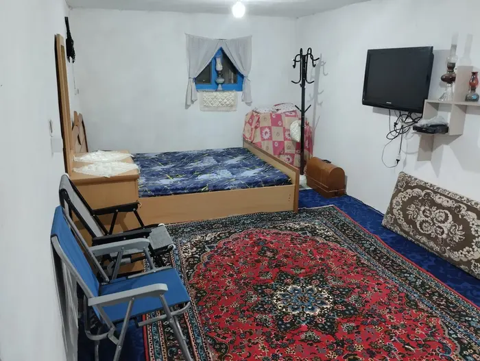 کلبه فلت مرد کوچک