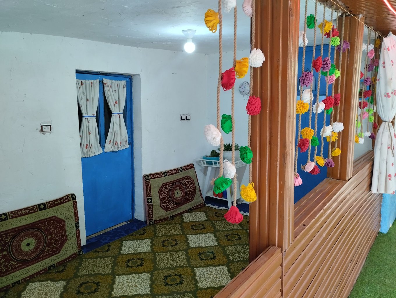 کلبه فلت مرد کوچک