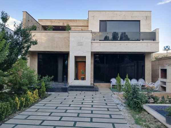 ویلا سه خوابه استخردار آبگرم عمارت قصردشت