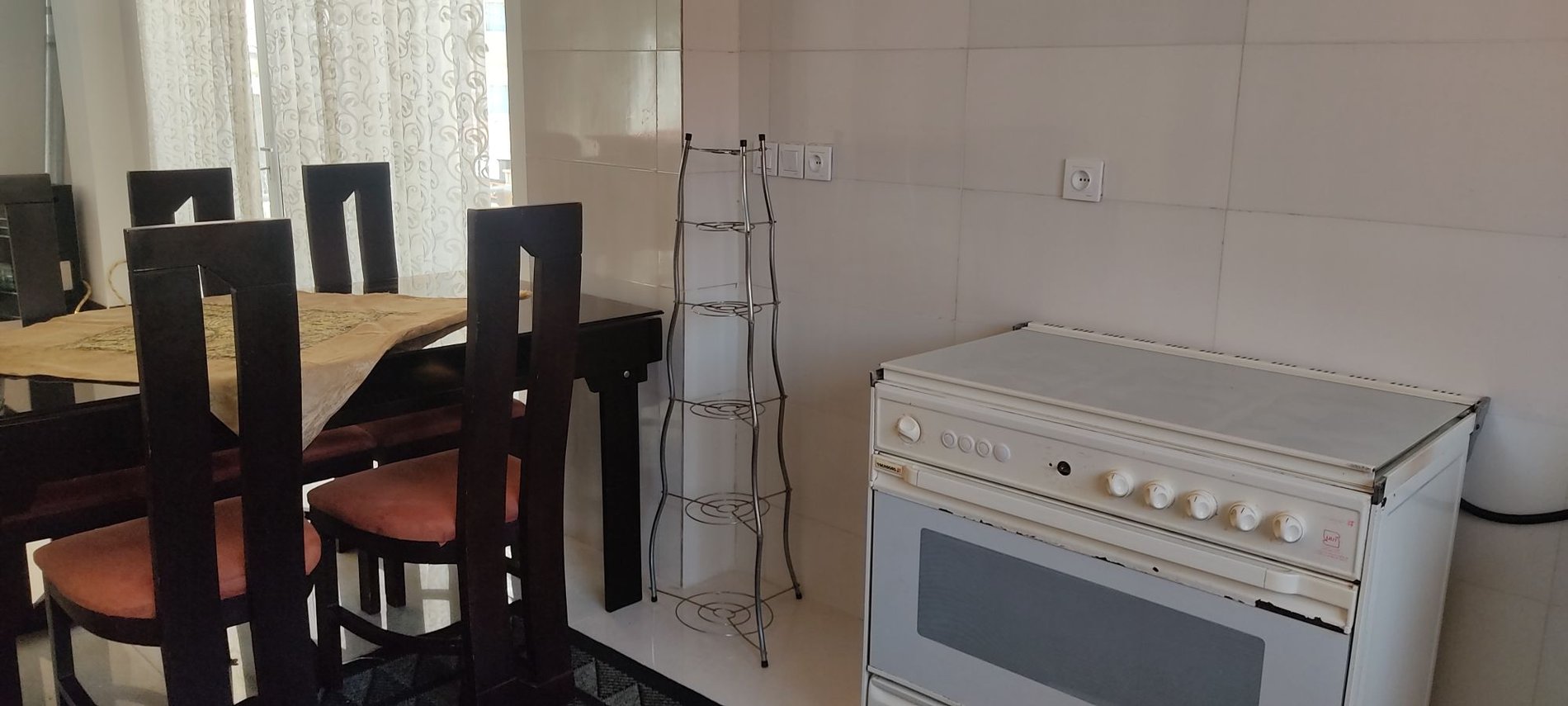 دوخوابه کوهستانی کاج