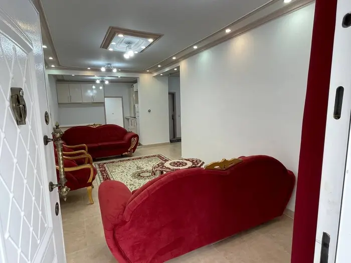 سوئیت یک خوابه ترانه 1 - حال