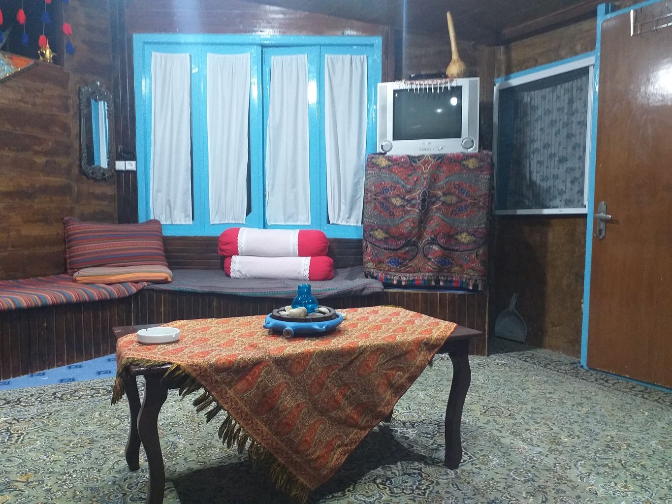 یک خوابه چوبی قاسم