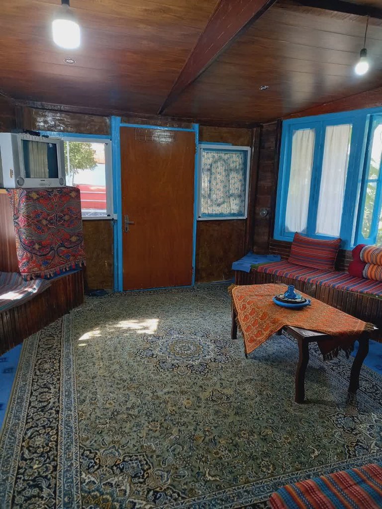 یک خوابه چوبی قاسم