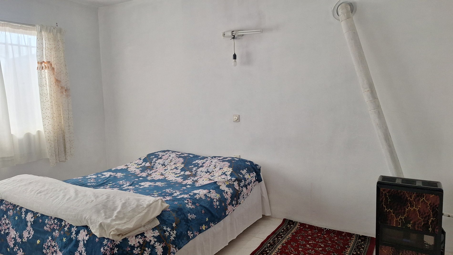 آپارتمان دوخوابه نشاط 1