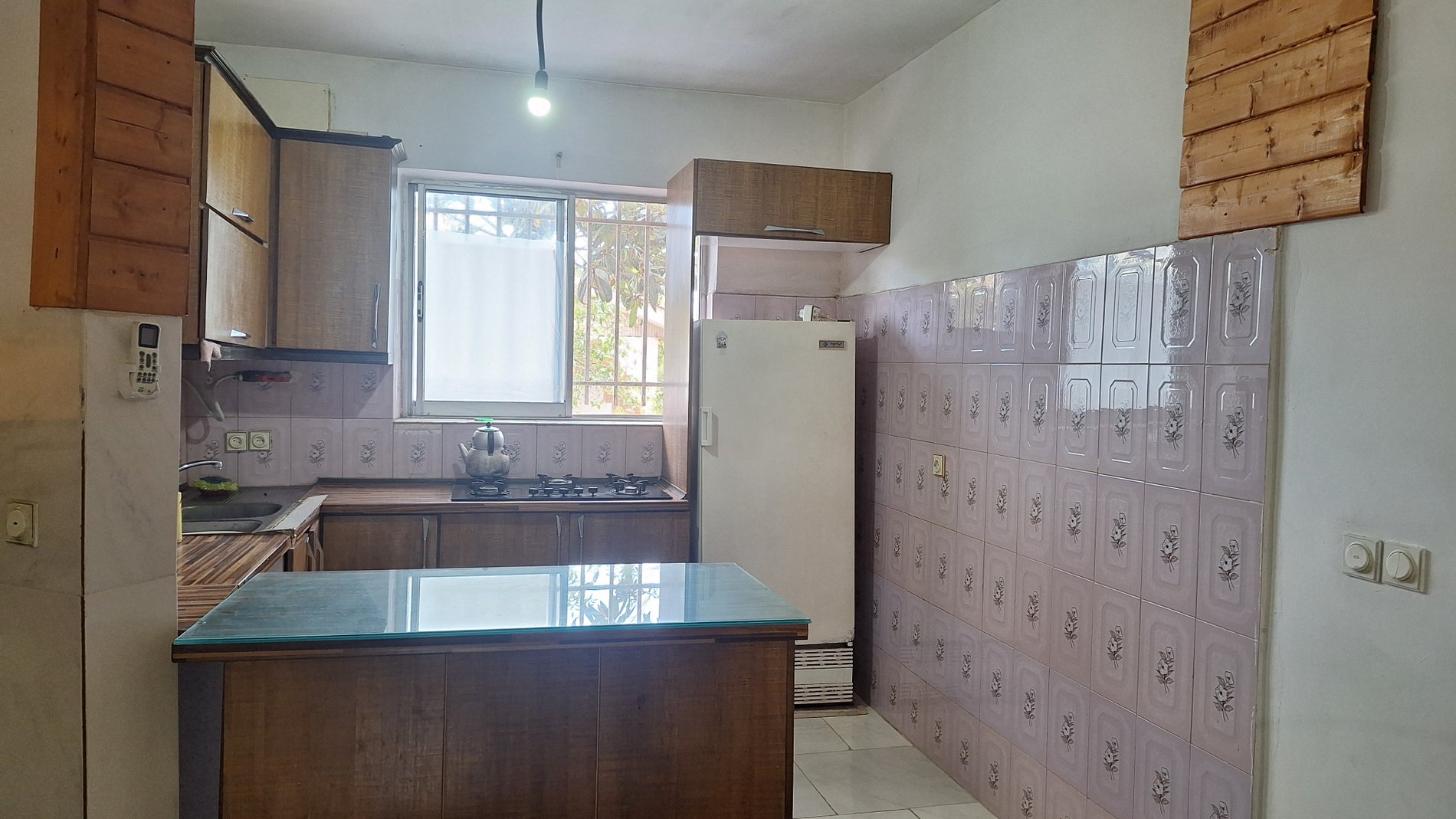 آپارتمان دوخوابه نشاط 1