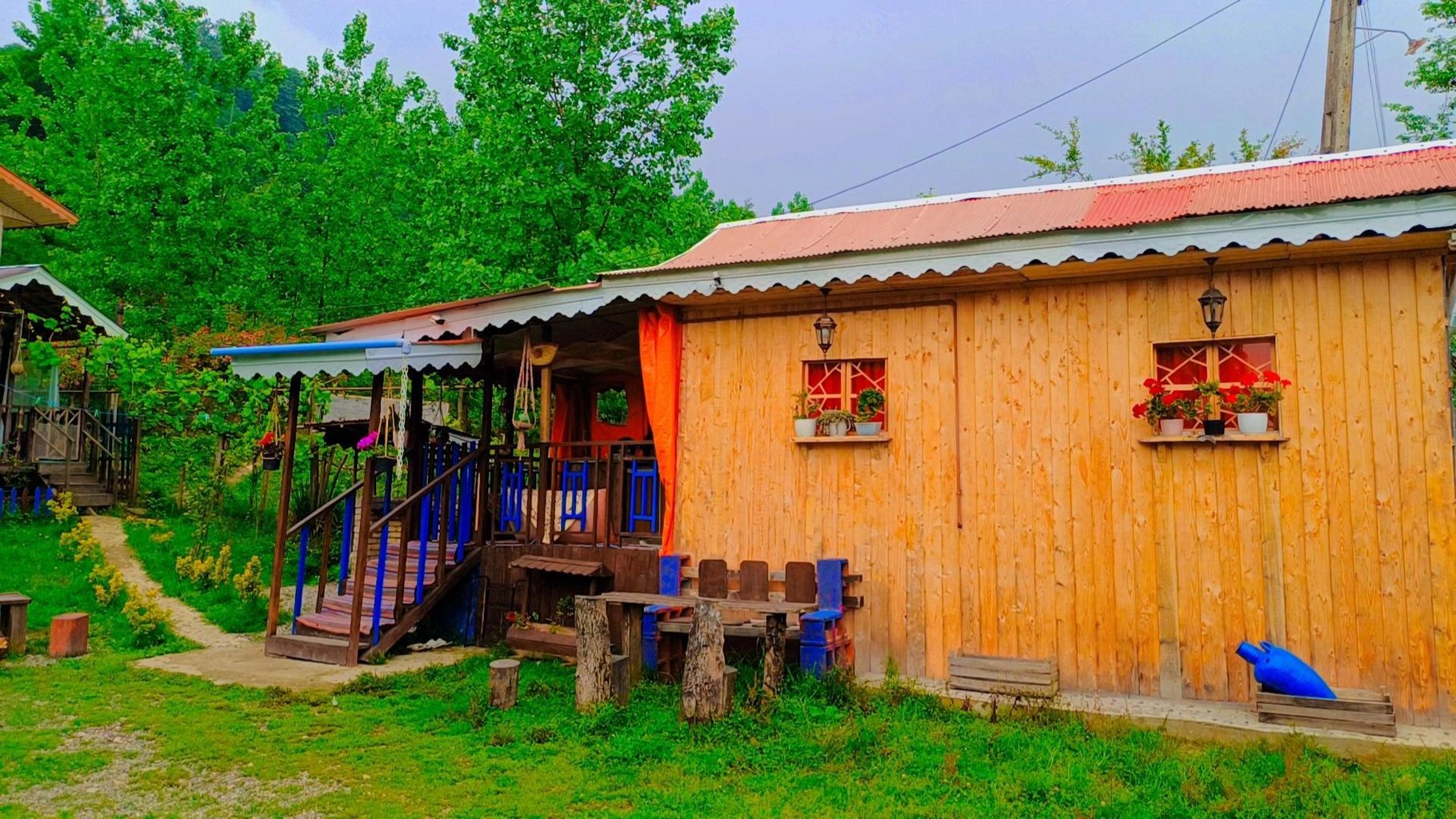 کلبه فلت چوبی جنگلی آرسین