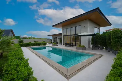 ویلا سه خوابه استخردار آبگرم عمارت کنج