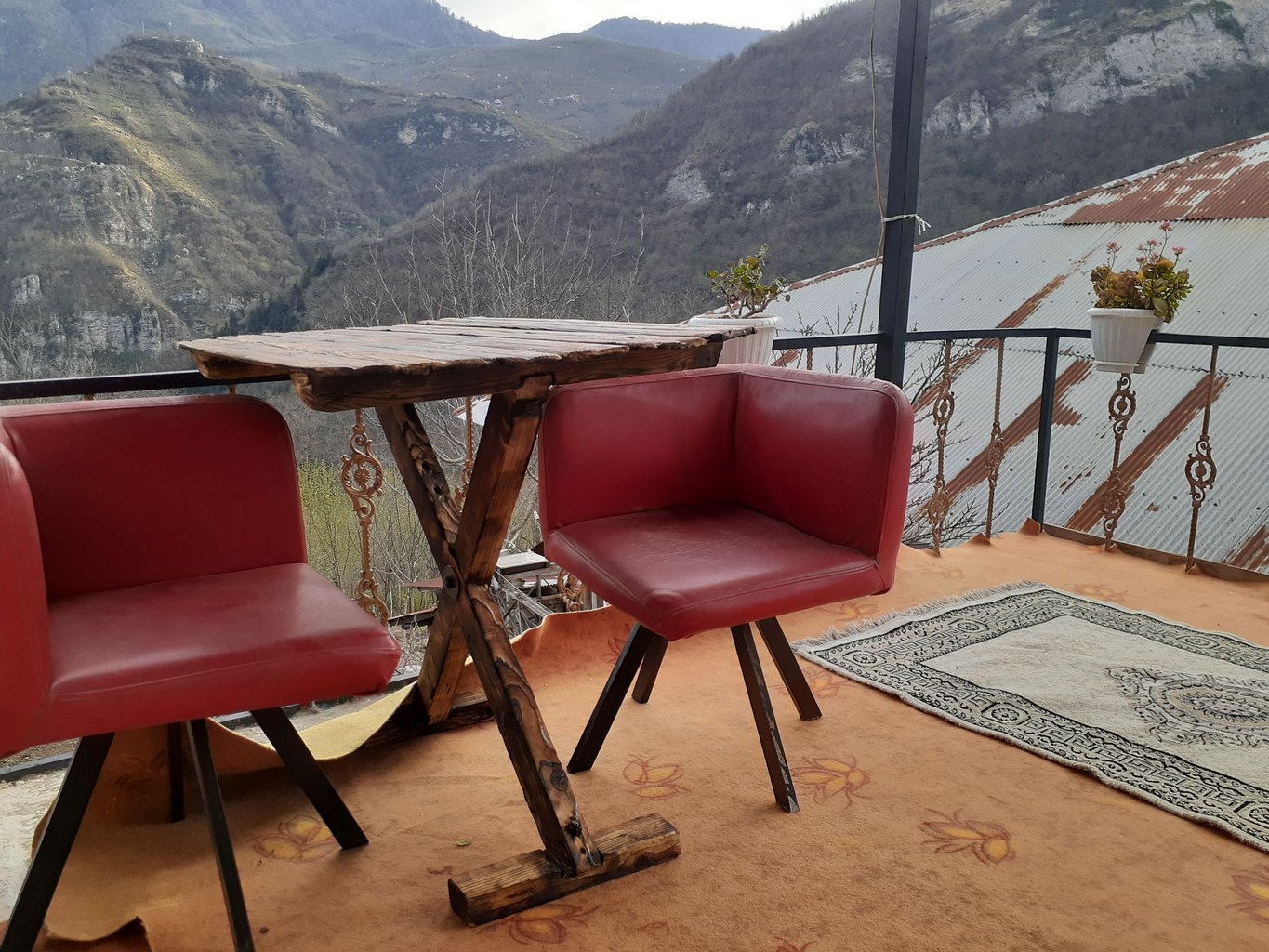 سوئیت یک خوابه آبشار میلاش