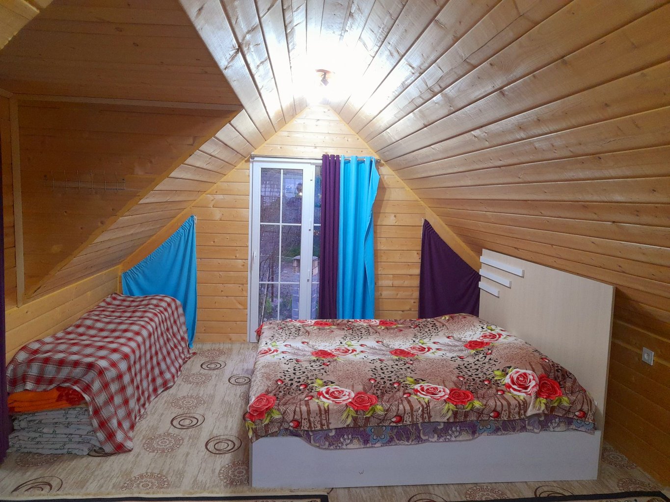 یک خوابه جنگلی آراد نیلاش