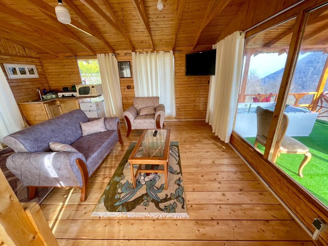 یک خوابه جنگلی جکوزی دار همایون