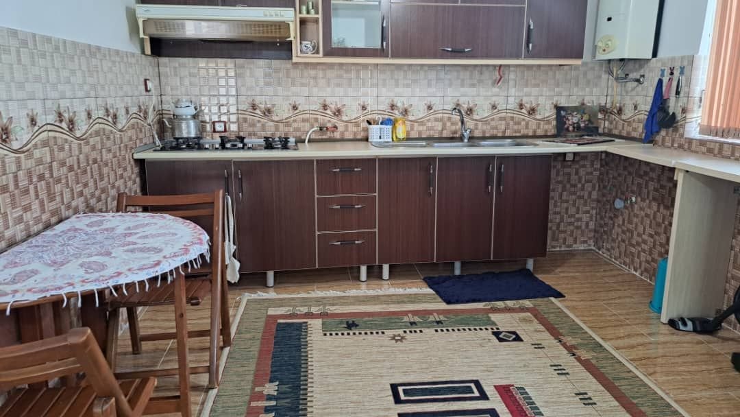 یک خوابه گلبرگ 10