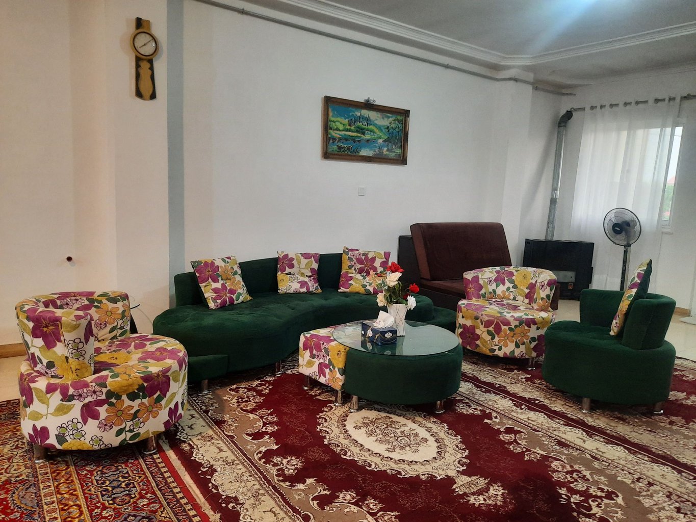 آپارتمان دوخوابه دوستان