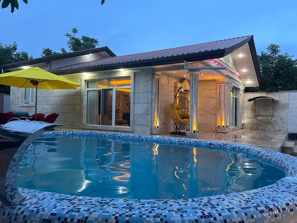 دوخوابه استخردار آبگرم پارسه سهیلیه - نمای استخر