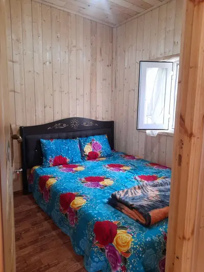 کلبه دو خوابه چوبی رایان