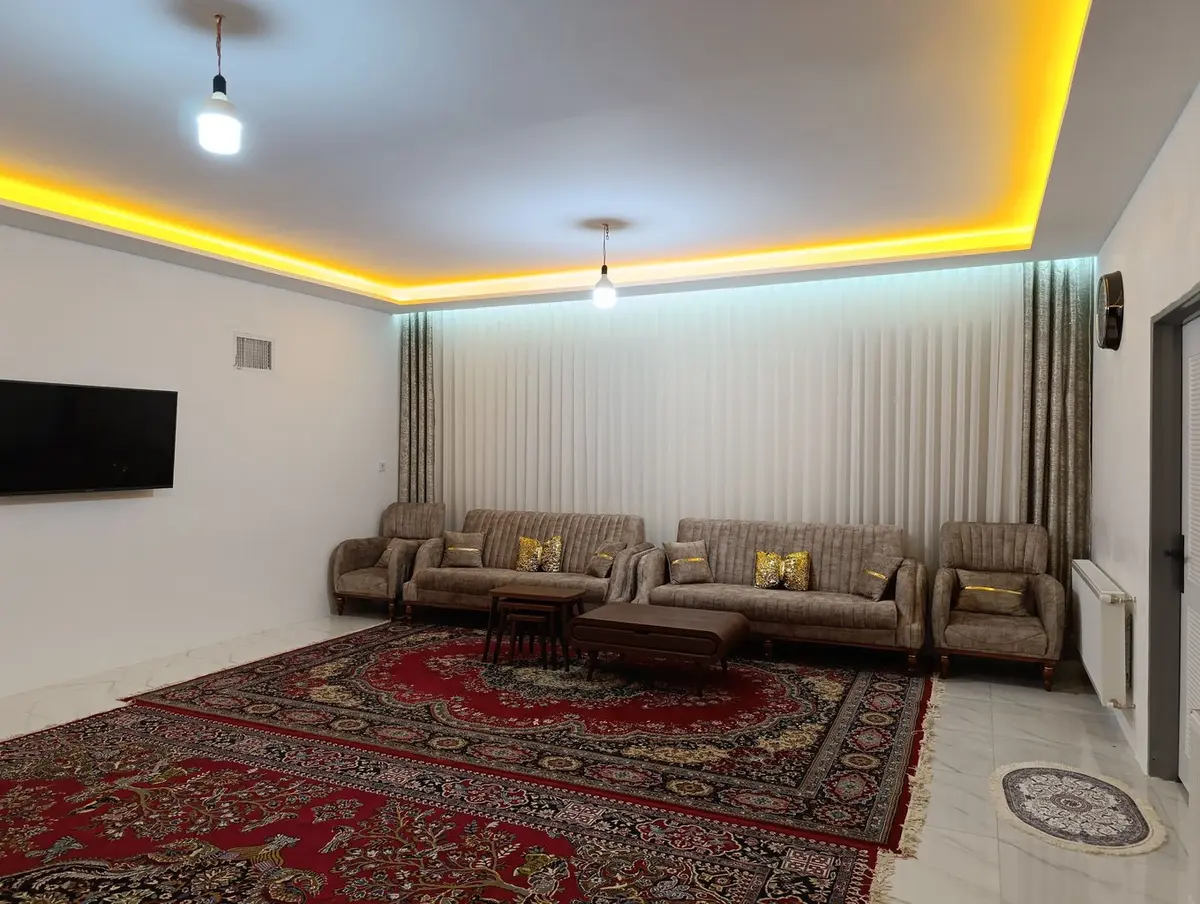 سوئیت یک خوابه روستایی کریمی - اتاق پذیرایی