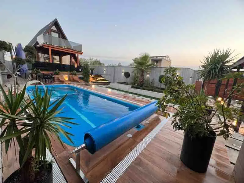 کلبه یک خوابه سوئیسی استخردار آبگرم سپیدا - انتخاب عنوان تصویر