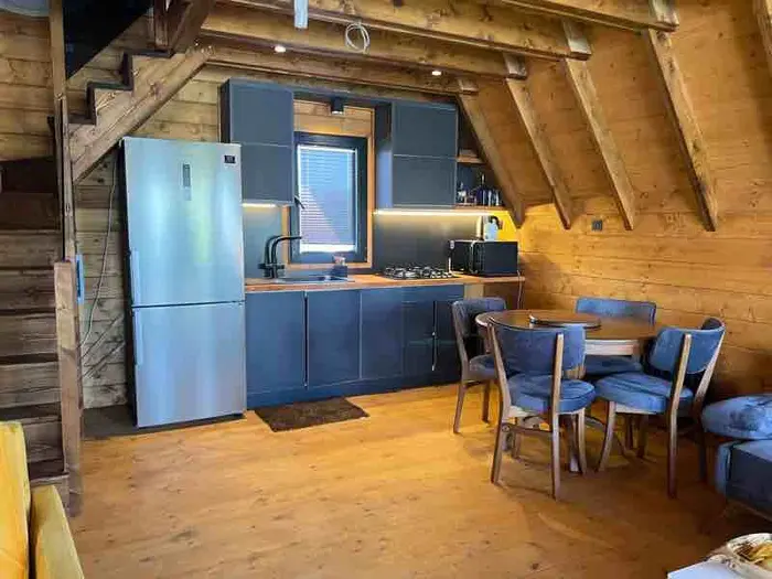 کلبه یک خوابه سوئیسی استخردار آبگرم سپیدا - انتخاب عنوان تصویر