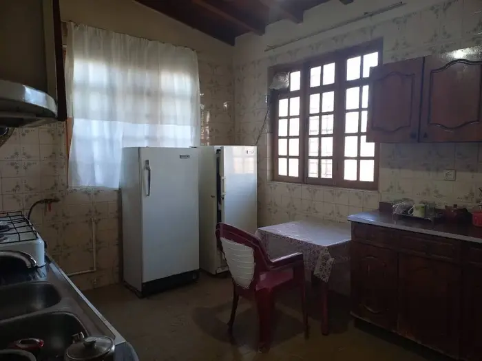 ویلا دوخوابه باغ کلار - آشپزخانه