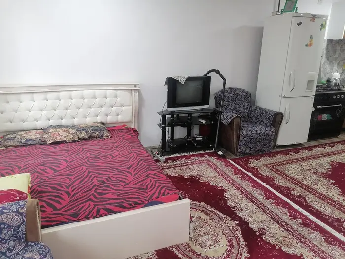 سوئیت فلت گلبرگ 2 - تخت خواب 