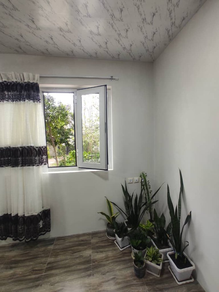 سوئیت فلت گلبرگ 2