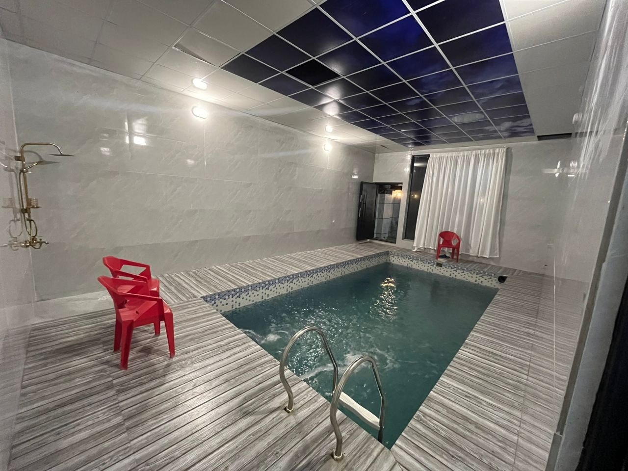 ویلا دوخوابه استخردار آبگرم دکتر