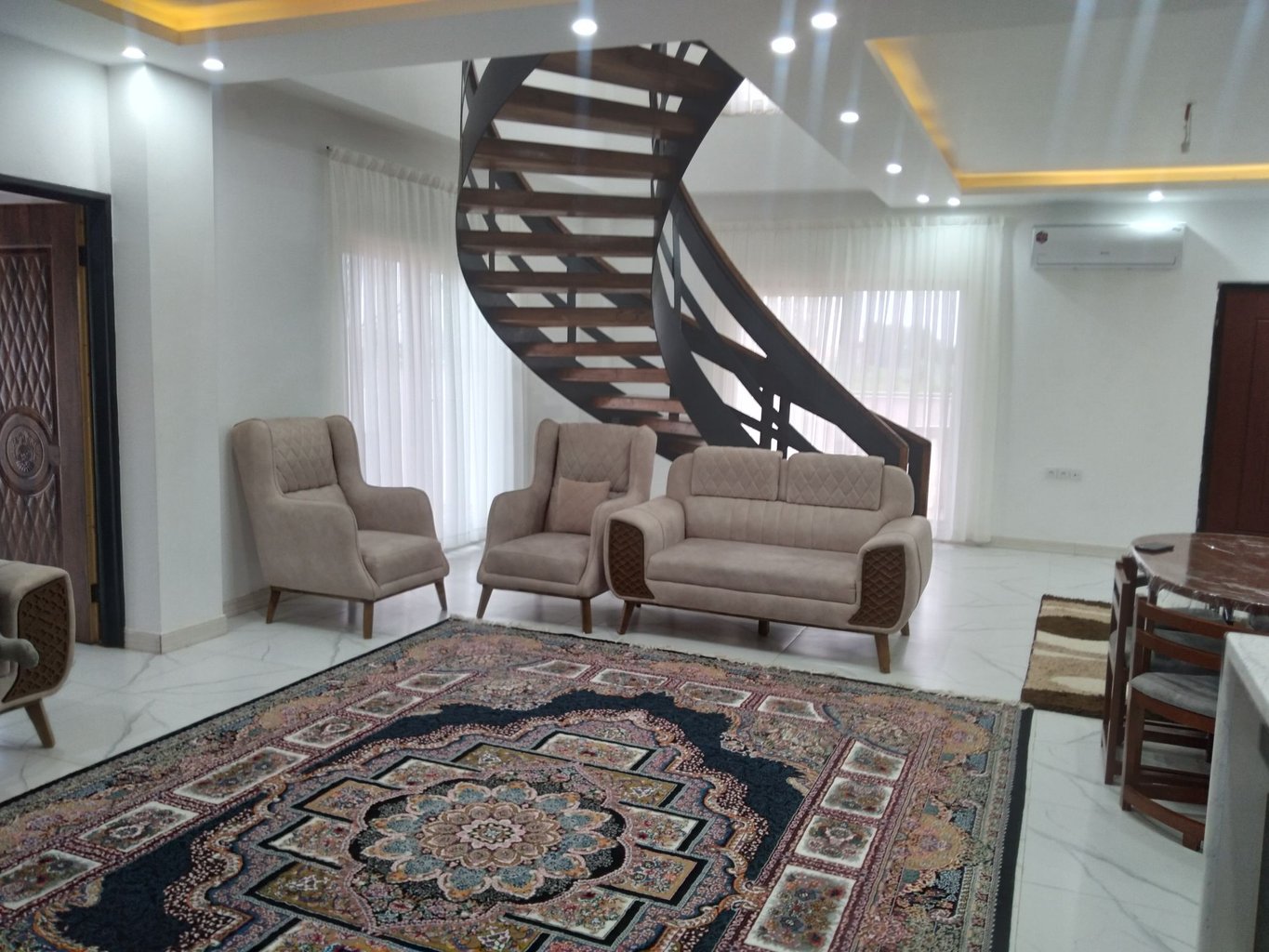 سه خوابه استخردار آبگرم رمضانی 1 - هال