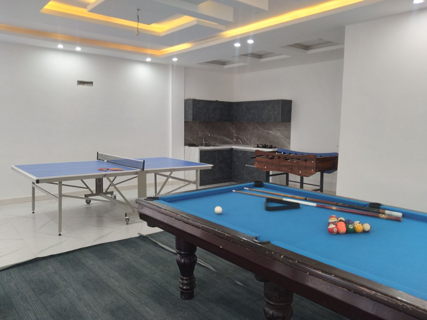 سه خوابه استخردار آبگرم رمضانی 1 - هال بالا