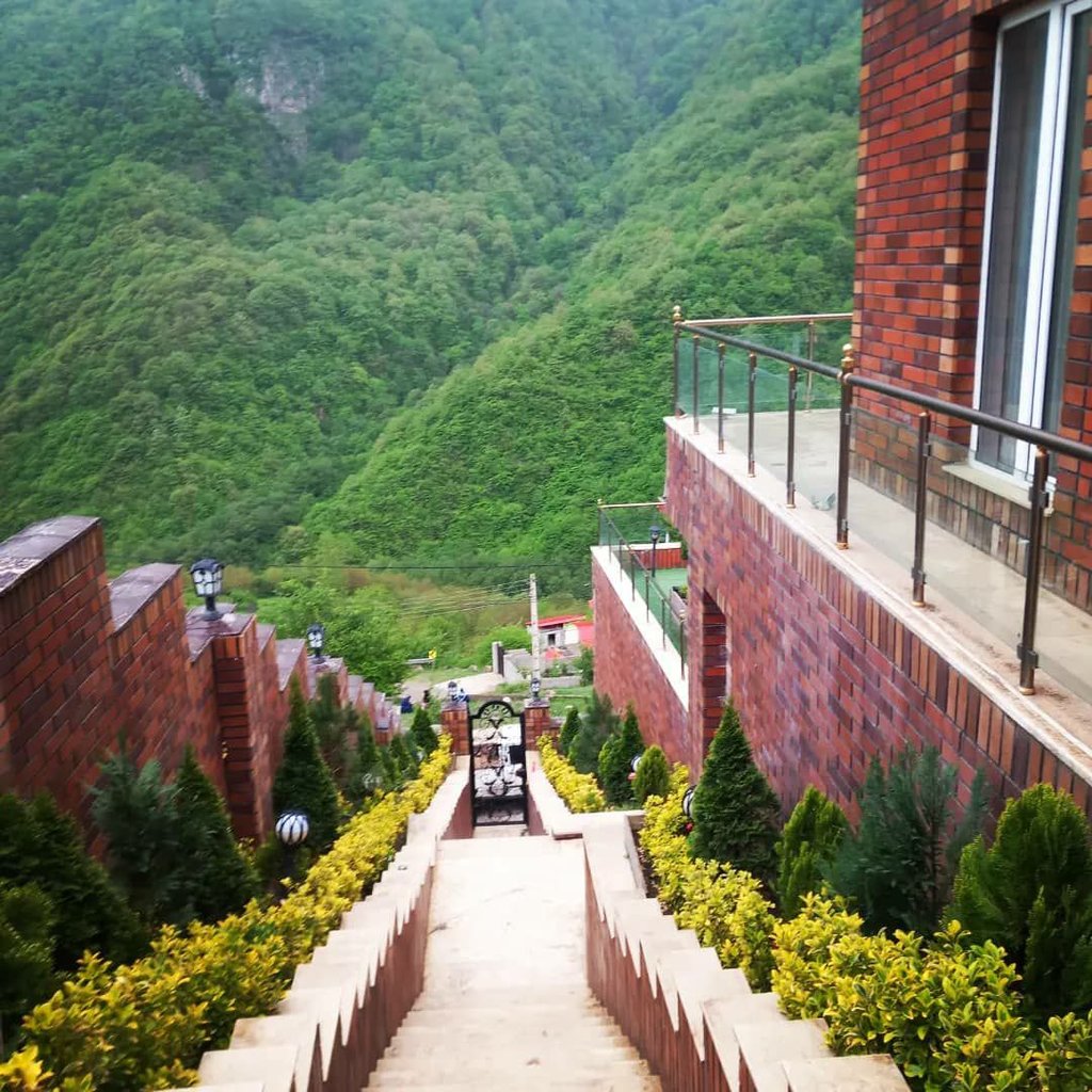 ویلا دوخوابه جنگلی استخردار آبگرم گل گندم