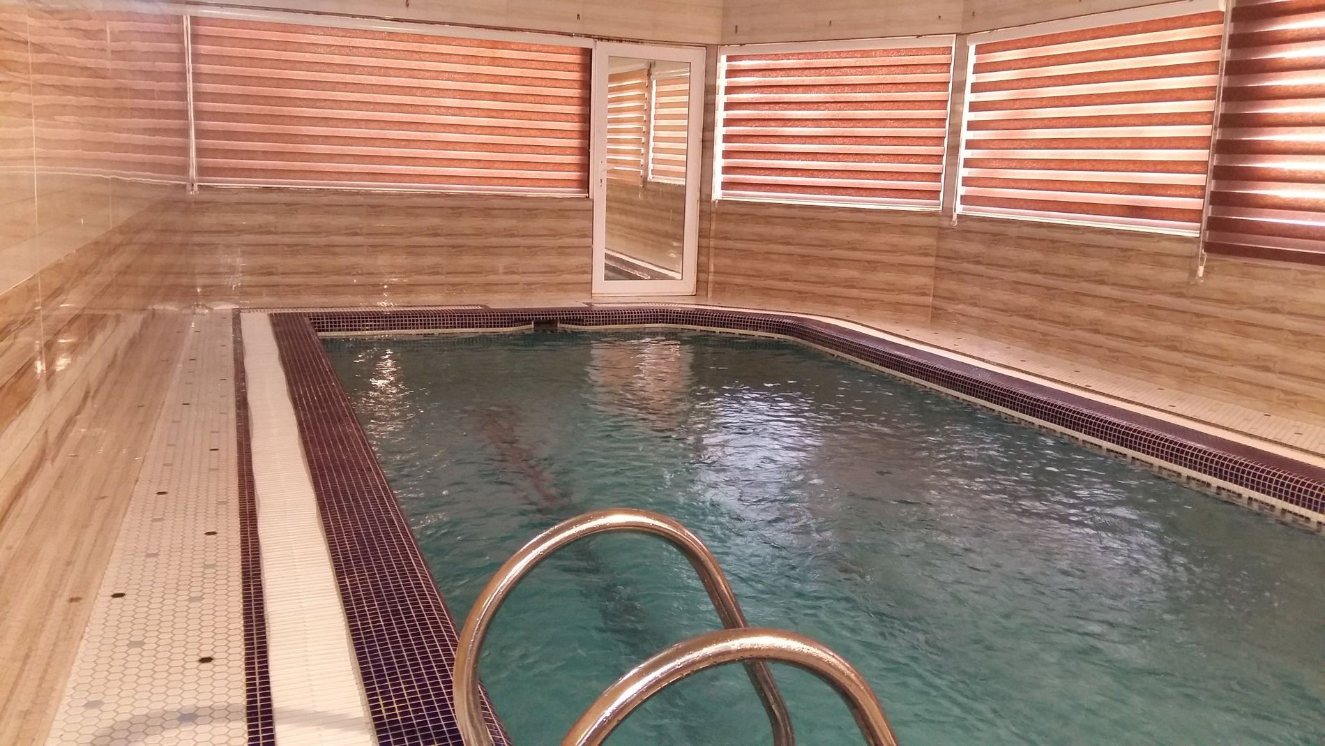 ویلا سه خوابه استخردار کلاری