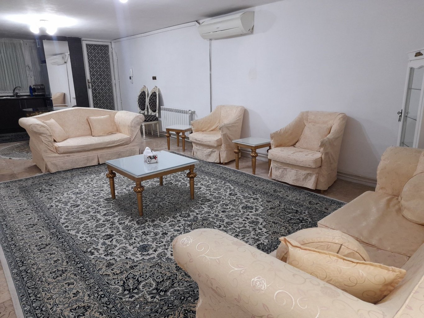 آپارتمان یک خوابه طلایی نیاوران