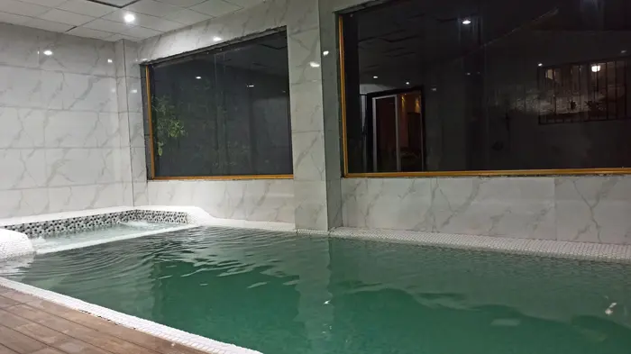 ویلا دوخوابه استخردار آبگرم آرم 2 - استخر