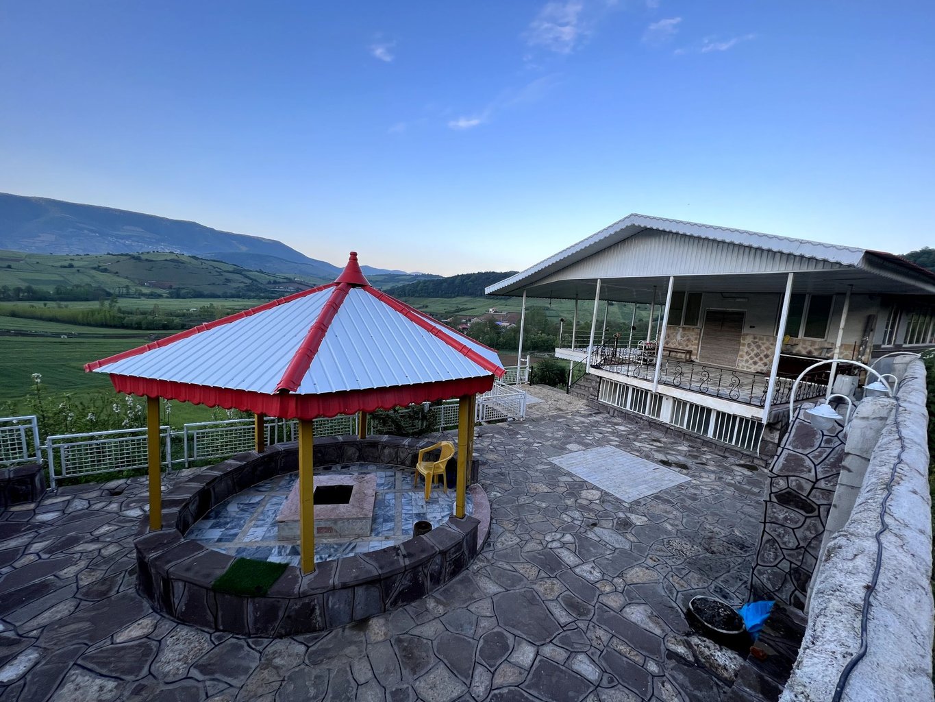 سوئیت یک خوابه جنگلی علافان