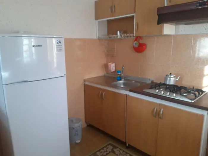 یک خوابه کیهانیان - آشپزخانه