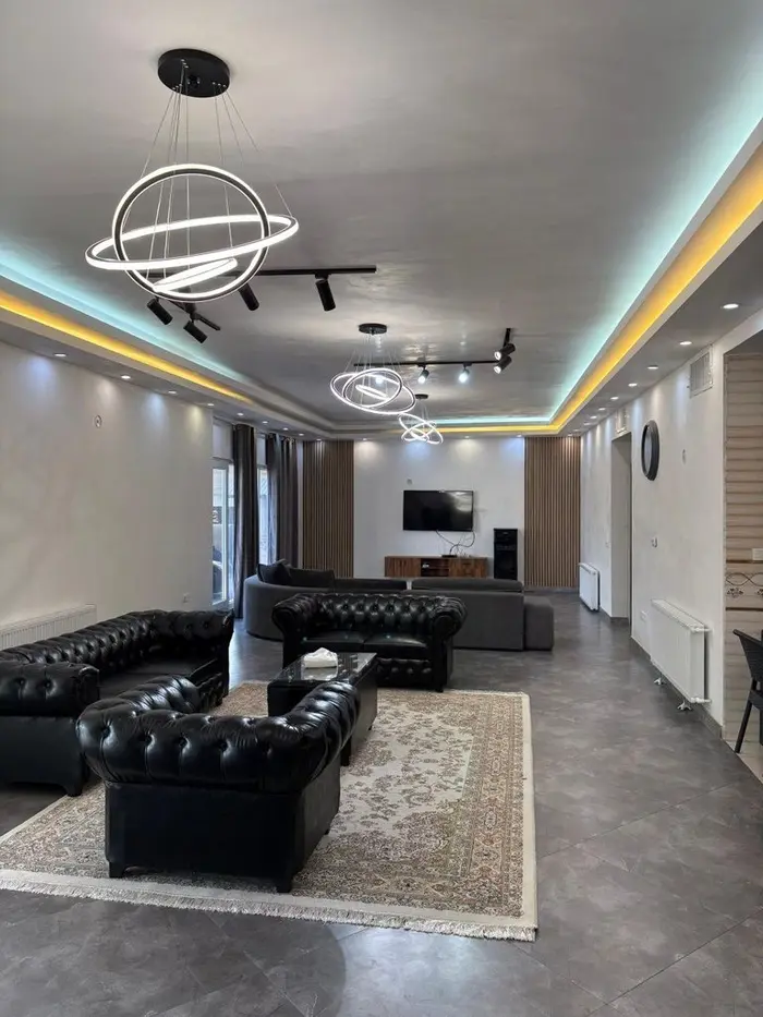 ویلا سه خوابه استخر آبگرم سروری