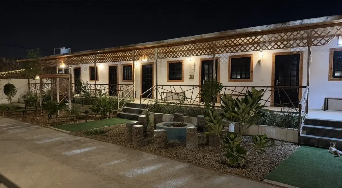 بوم گردی رامش قشم - واحد یک تخته