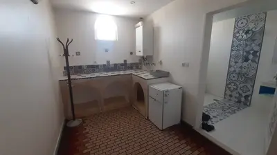 بومگردی میرزاتقی - واحد نشیمن