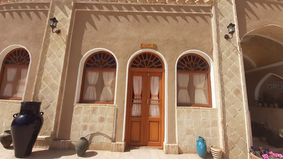 بوم گردی میرزاتقی - واحد آفتاب