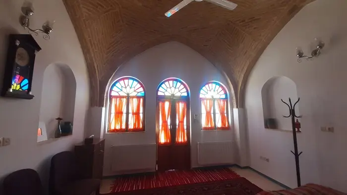 بوم گردی میرزاتقی - واحد آفتاب